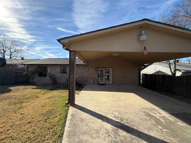 624 Botany Bay Drive, Dallas, TX 75211