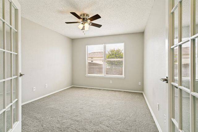 10121 Chapel Rock Drive, Fort Worth, TX 76116