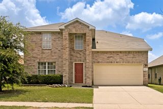 10121 Chapel Rock Drive, Fort Worth, TX 76116