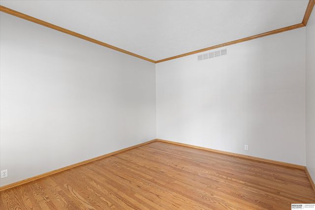 907 Woodland Avenue, Papillion, NE 68046