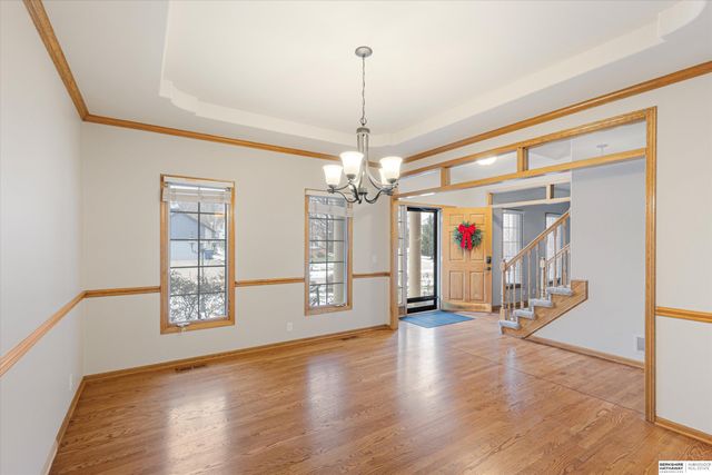 907 Woodland Avenue, Papillion, NE 68046