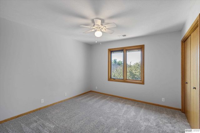 907 Woodland Avenue, Papillion, NE 68046