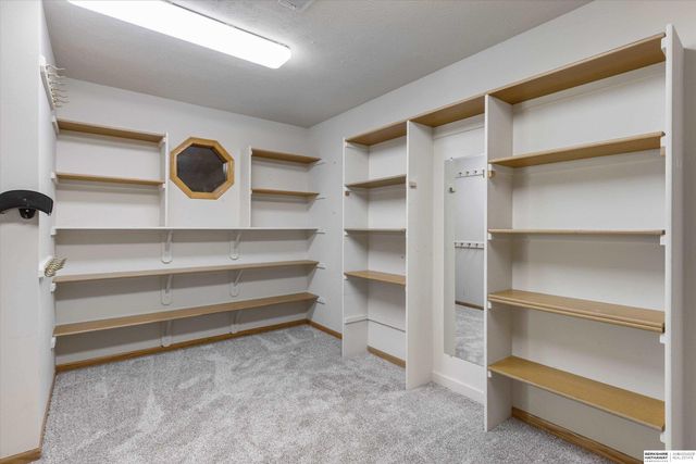 907 Woodland Avenue, Papillion, NE 68046