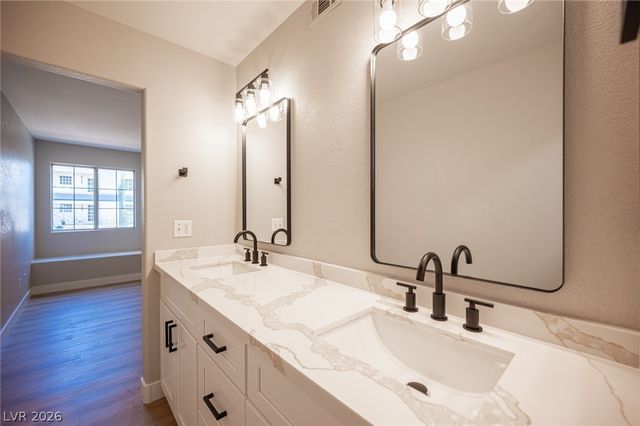 2725 South Nellis Boulevard 1040, Las Vegas, NV 89121