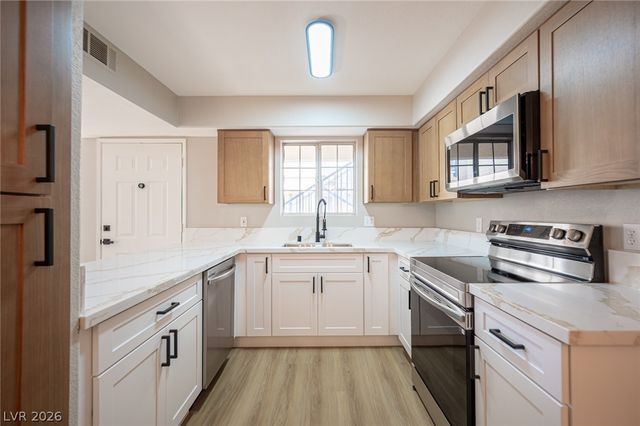 2725 South Nellis Boulevard 1040, Las Vegas, NV 89121