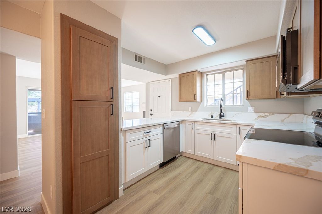 2725 South Nellis Boulevard 1040, Las Vegas, NV 89121