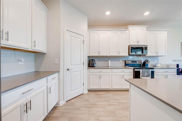 5301 AMERSHAM LANE, St Cloud, FL 34771