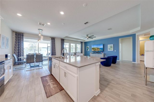 5301 AMERSHAM LANE, St Cloud, FL 34771