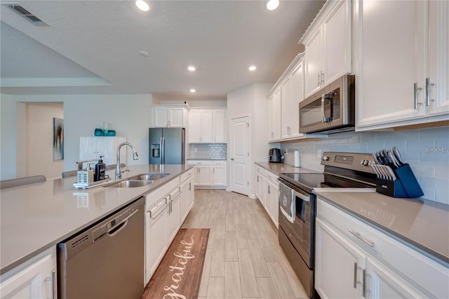 5301 AMERSHAM LANE, St Cloud, FL 34771