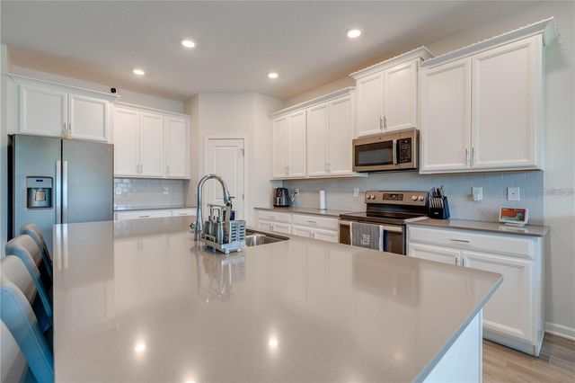 5301 AMERSHAM LANE, St Cloud, FL 34771