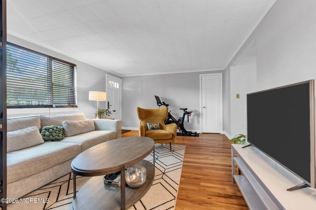 168 Manor Drive, Red Bank, NJ 07701