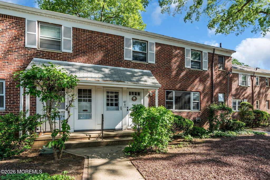 168 Manor Drive, Red Bank, NJ 07701