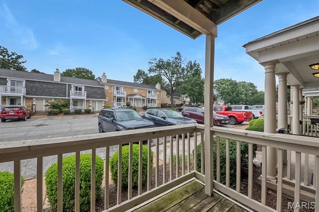 8912 Cardinal Terrace, Brentwood, MO 63144