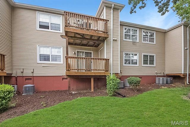 8912 Cardinal Terrace, Brentwood, MO 63144