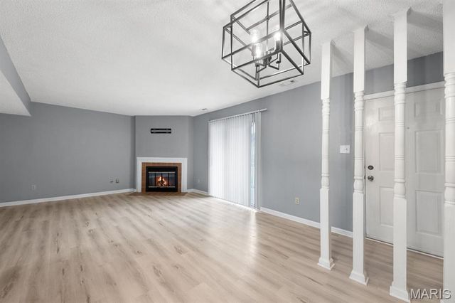8912 Cardinal Terrace, Brentwood, MO 63144