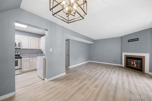 8912 Cardinal Terrace, Brentwood, MO 63144