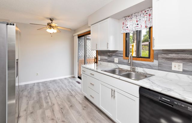712 E Rose Avenue, Des Moines, IA 50315