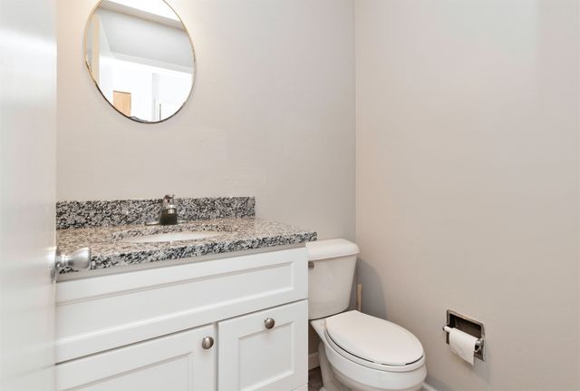 712 E Rose Avenue, Des Moines, IA 50315