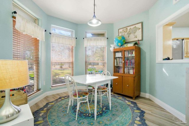 5790 Sunflower Ave, Milton, FL 32570