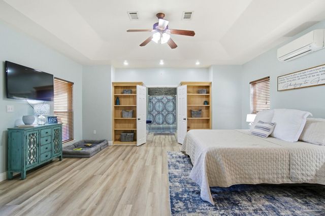 5790 Sunflower Ave, Milton, FL 32570