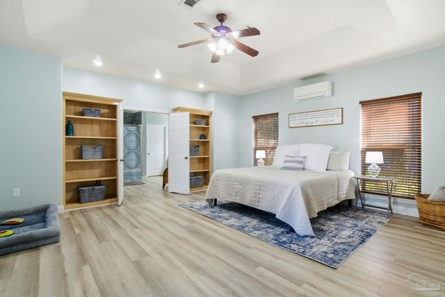 5790 Sunflower Ave, Milton, FL 32570