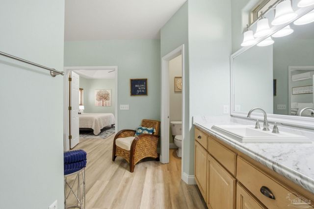 5790 Sunflower Ave, Milton, FL 32570