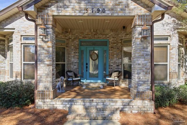 5790 Sunflower Ave, Milton, FL 32570