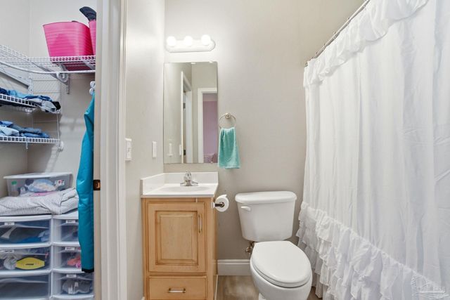 5790 Sunflower Ave, Milton, FL 32570