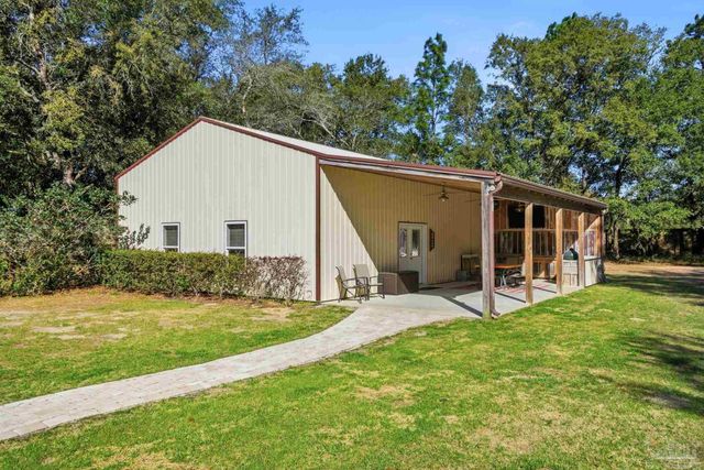 5790 Sunflower Ave, Milton, FL 32570