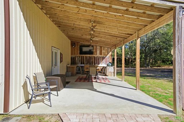 5790 Sunflower Ave, Milton, FL 32570