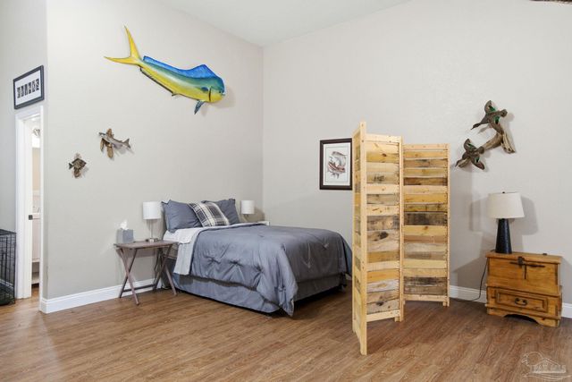 5790 Sunflower Ave, Milton, FL 32570