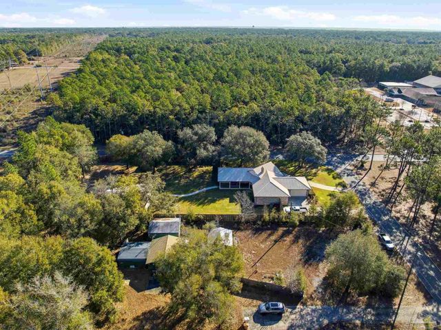 5790 Sunflower Ave, Milton, FL 32570