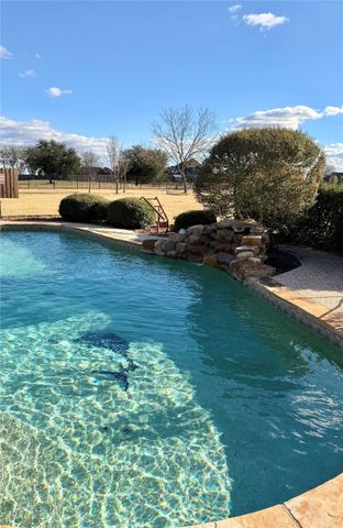 1178 E Remington Park Drive, Talty, TX 75160