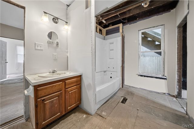 31 Derby Avenue, Auburn, NY 13021