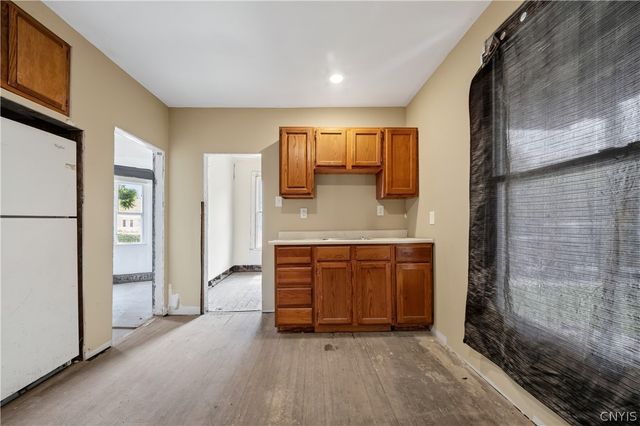 31 Derby Avenue, Auburn, NY 13021