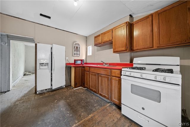 31 Derby Avenue, Auburn, NY 13021