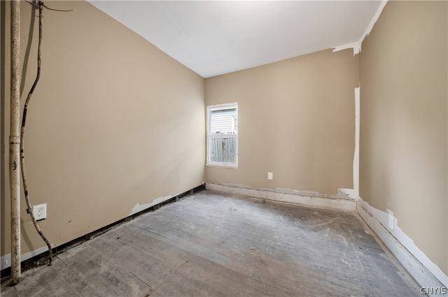 31 Derby Avenue, Auburn, NY 13021