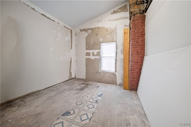 31 Derby Avenue, Auburn, NY 13021
