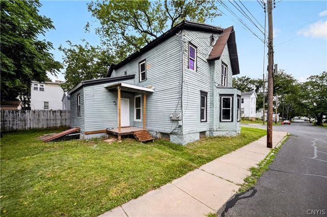 31 Derby Avenue, Auburn, NY 13021