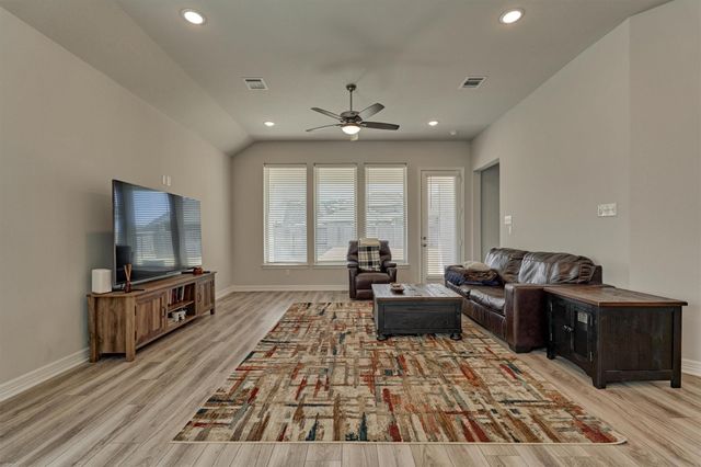 160 Dove Springs Court, Conroe, TX 77304