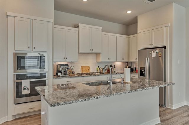 160 Dove Springs Court, Conroe, TX 77304