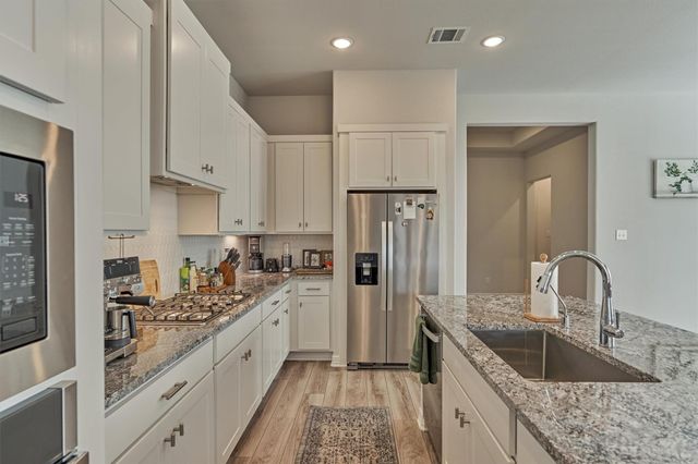 160 Dove Springs Court, Conroe, TX 77304