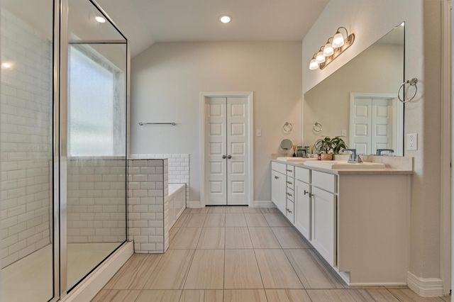 160 Dove Springs Court, Conroe, TX 77304