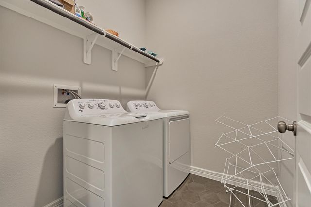 160 Dove Springs Court, Conroe, TX 77304