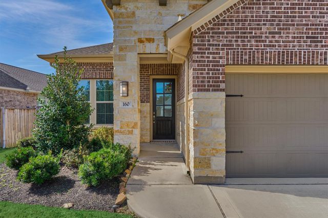 160 Dove Springs Court, Conroe, TX 77304