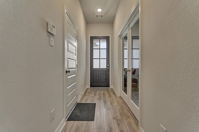 160 Dove Springs Court, Conroe, TX 77304