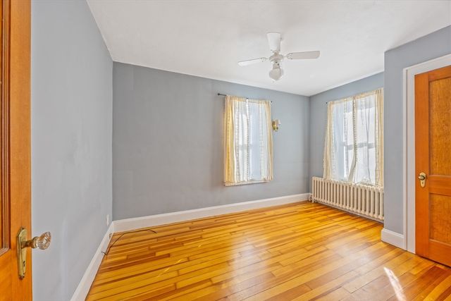 27 Lathrop, South Hadley, MA 01075