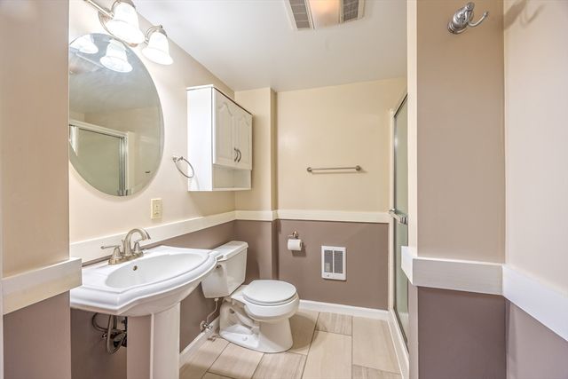 27 Lathrop, South Hadley, MA 01075