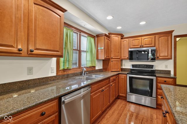 11102 Outrigger Court, Indianapolis, IN 46236