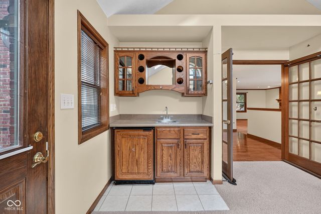 11102 Outrigger Court, Indianapolis, IN 46236